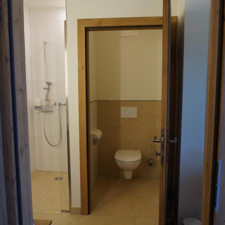 Weingut und Gästezimmer Perner - Doppelzimmer mit Balkon - 31