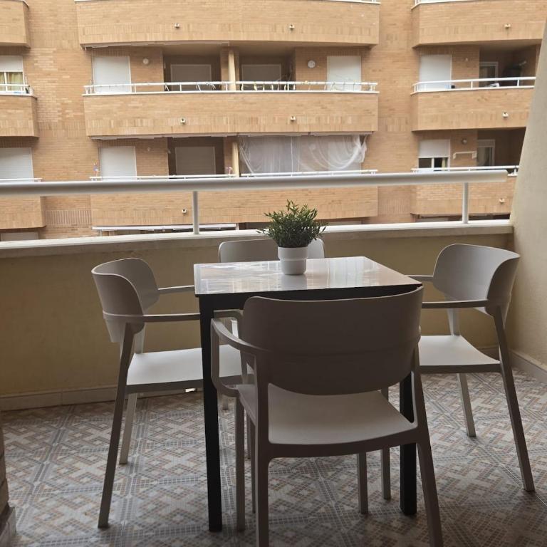 Bahia Park Apto A un Paso Del Mar Bahia ORO - Apartamento de 3 dormitorios - 50