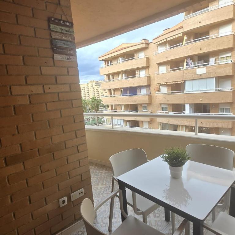 Bahia Park Apto A un Paso Del Mar Bahia ORO - Apartamento de 3 dormitorios - 62