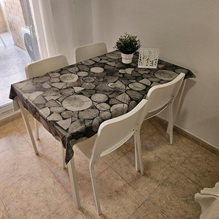 Bahia Park Apto A un Paso Del Mar Bahia ORO - Apartamento de 3 dormitorios - 79