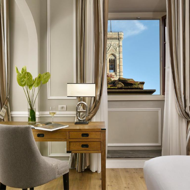 FH55 Hotel Calzaiuoli - Prestige Double or Twin Room with Cathedral View - 6