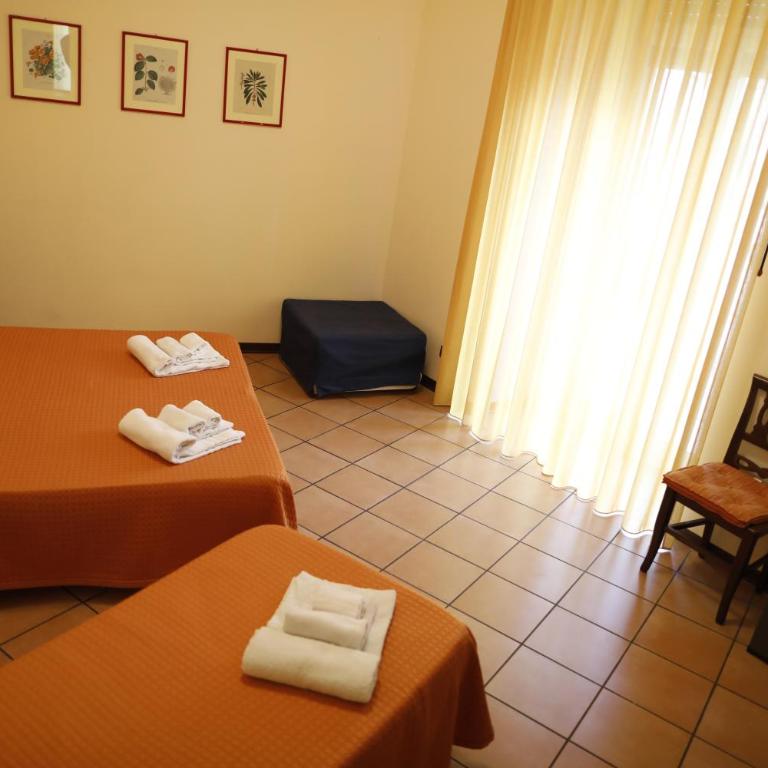 B&B Del Corso - Quadruple Room with Balcony - 1