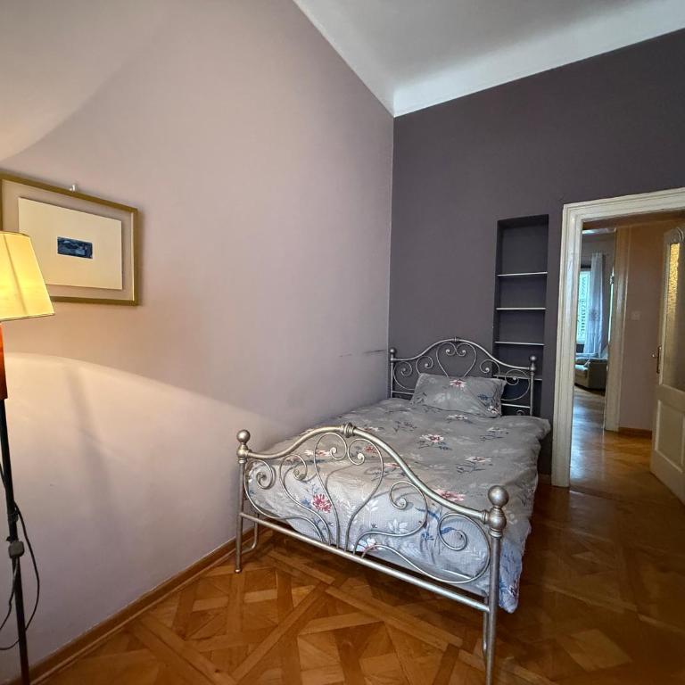 B7 Hostal - Camera Singola - 4