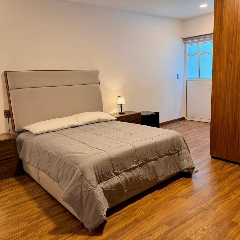 Hegel 215 Bed & Breakfast Boutique - Deluxe Doppelzimmer mit Balkon - 1