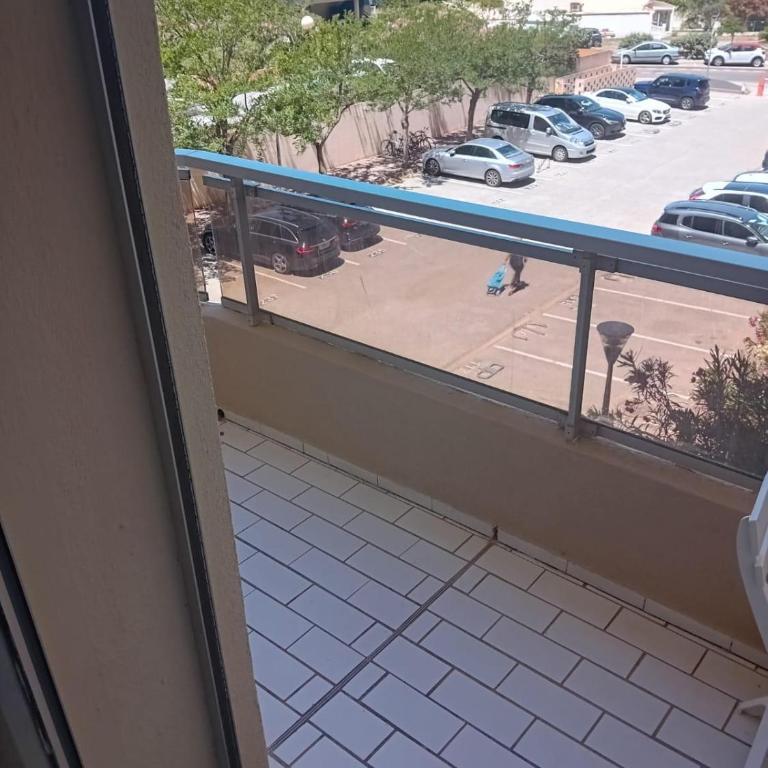 a 10 metres de la plage T2 avec clim Internet et Parking Gratuit devant Residence face a la Mer - Appartement 1 Chambre - 6