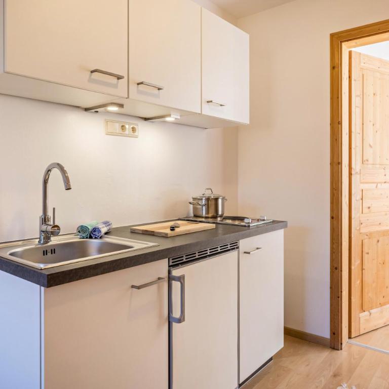 Lettnerhof Familysuite Balcony 5 - Appartamento Deluxe con 2 Camere da Letto e Vista Giardino - 16