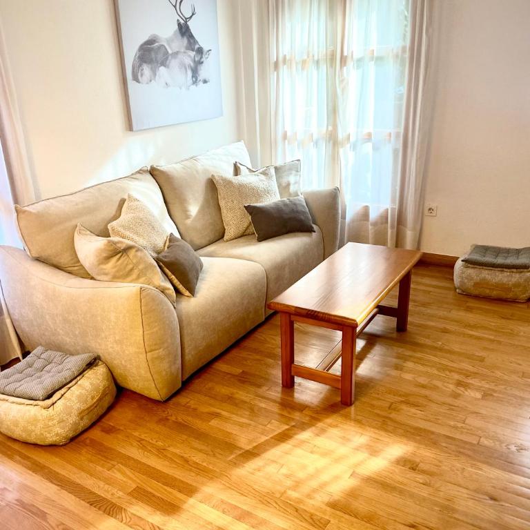 Apartamento El Tilo de Benás - Apartamento de 3 dormitorios con balcón - 2