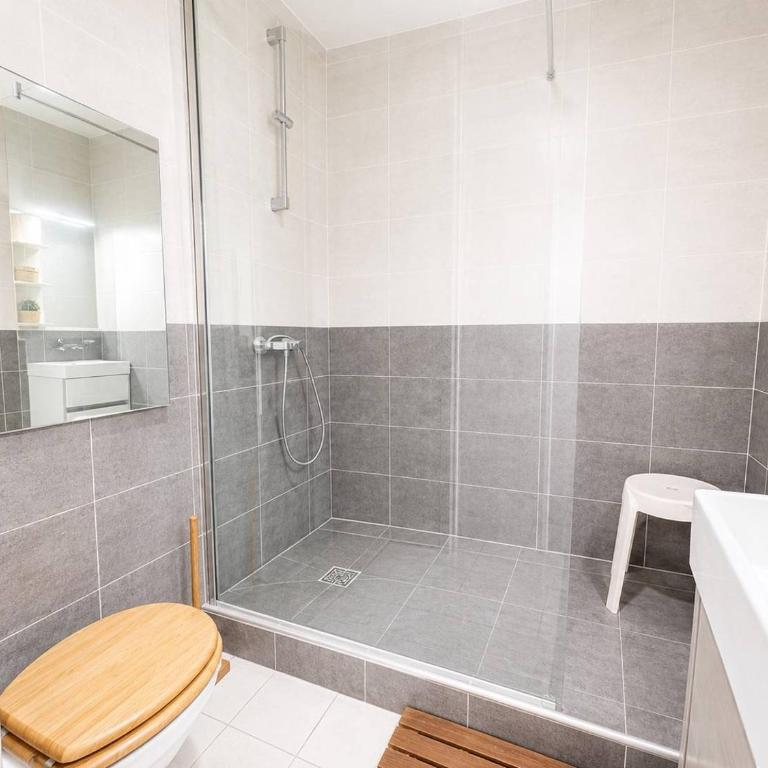 CR340-063 Appartement 3 Chambres - CENTRE CANET EN ROUSSILLON - Appartement 3 Chambres - 11