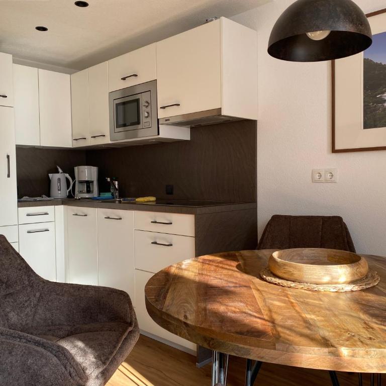 Landhaus Engadin - Apartment mit 1 Schlafzimmer, Balkon und Bergblick - 6