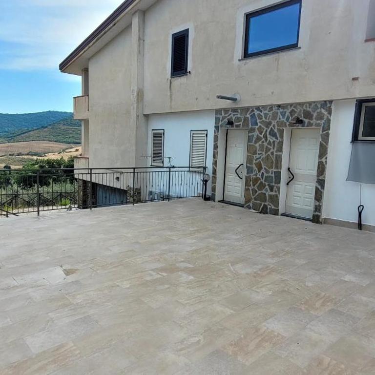Radici Home - Appartamento Superior con Balcone - 1