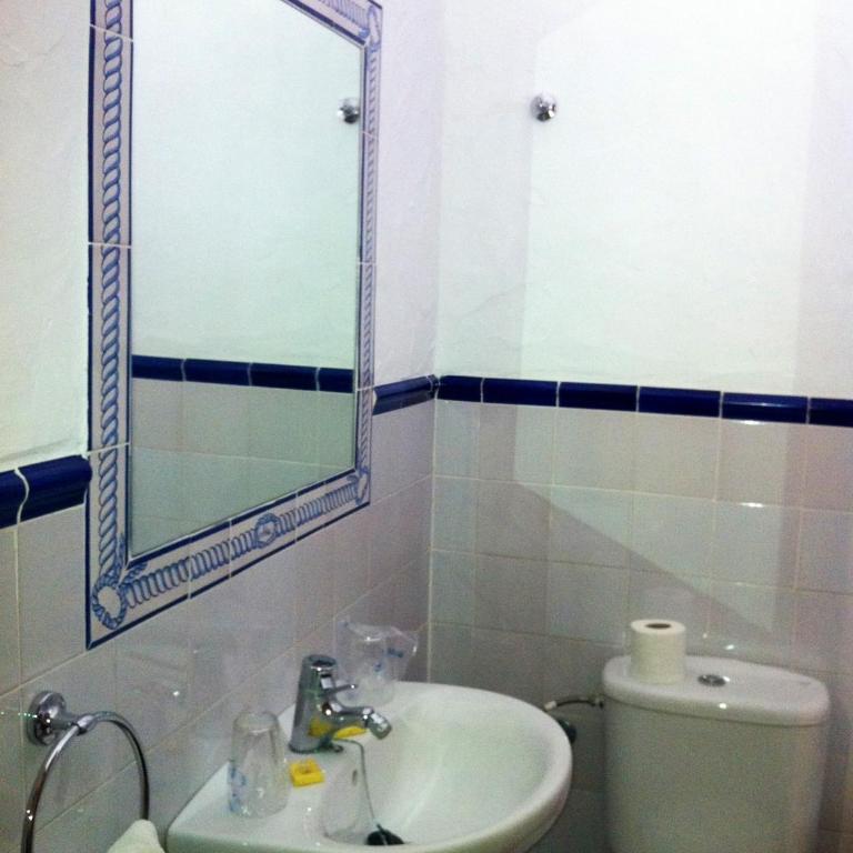 Hostal El Espinel - Habitación Triple - 2