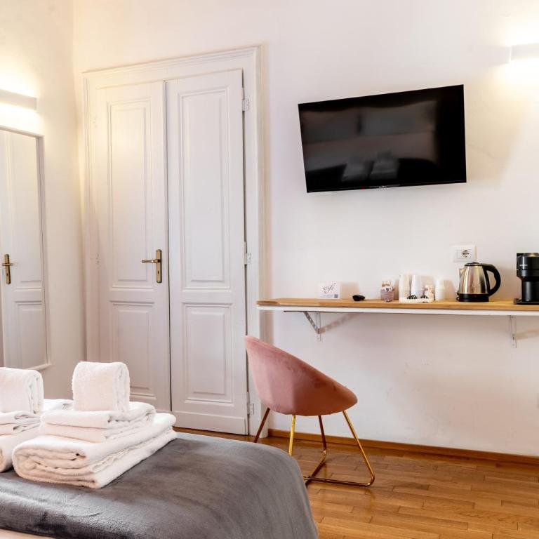 Turin Central Suite - Double Room - 5