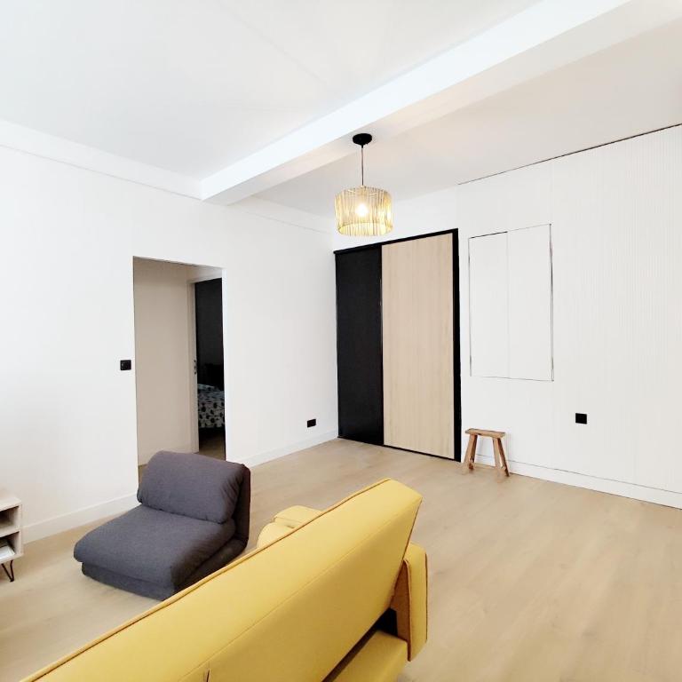 Grand T3 climatisé Terrasse proche Gare et Arènes - Appartement 3 Chambres - 16