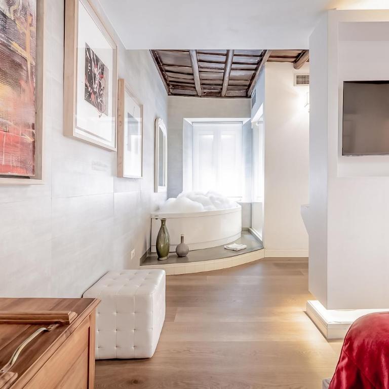 Corso Suite 107 Rooms Wellness & Spa - Zimmer mit Kingsize-Bett und Whirlpool - 3