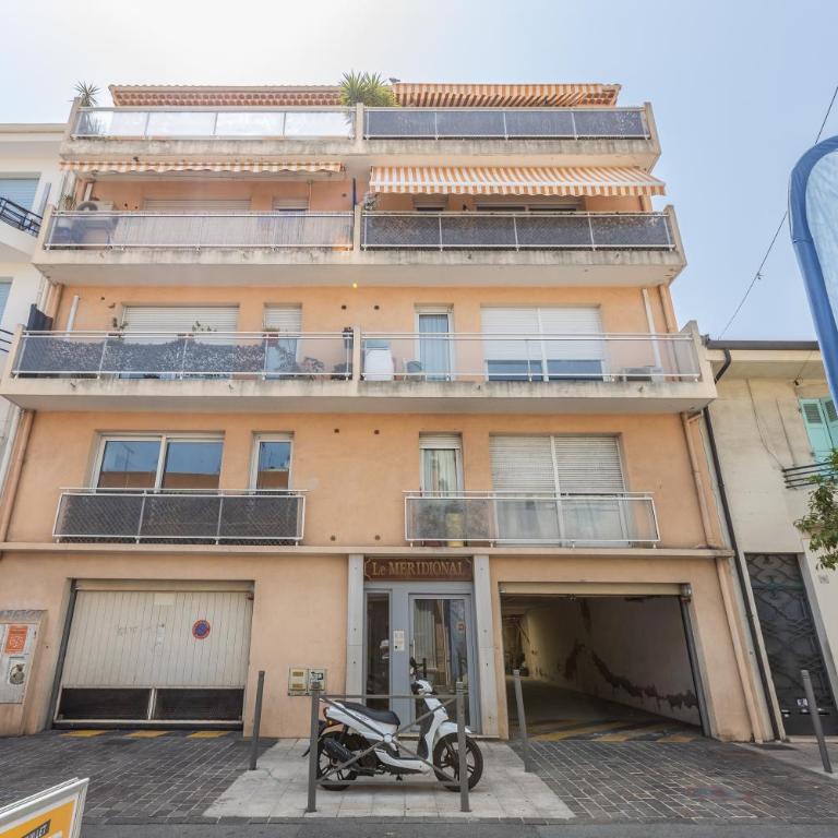 LB Vacation Rentals I Design Apt with Private Garage Holiday & Congress - Appartamento con 2 Camere da Letto - 5