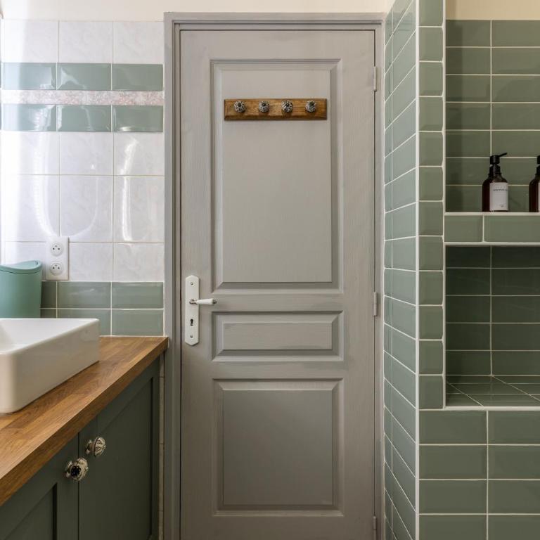 LB Vacation Rentals I Design Apt with Private Garage Holiday & Congress - Appartamento con 2 Camere da Letto - 27