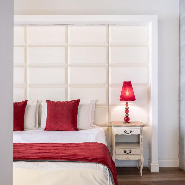 Corso Suite 107 Rooms Wellness & Spa - Zimmer mit Kingsize-Bett und Whirlpool - 8