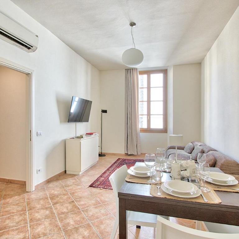 Vista duomo - centro di Firenze - Two-Bedroom Apartment - 12