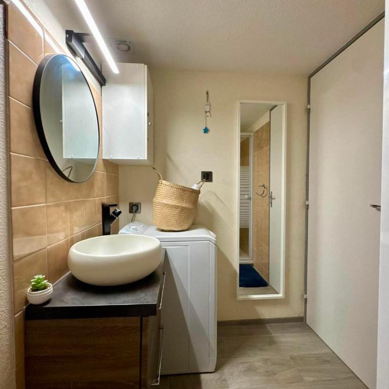 NOUVEL HEBERGEMENT - Maison 2 chambres I ACCES DIRECT PLAGE I Terrasse Privée & Parking I 6 max I L'ECRIN DE LA GRANDE BLEUE - Classé 3 ÉTOILES - Maison 2 Chambres - 3