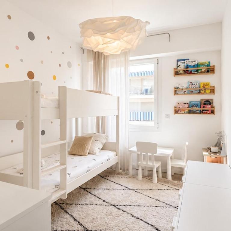 La Perle Apt w Amazing - Two-Bedroom Apartment - 21
