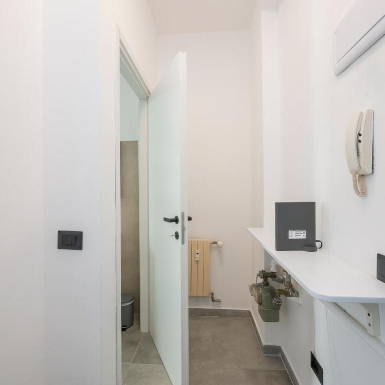 Quiet and bright studio apt with a balcony and AC - Appartamento con 1 Camera da Letto - 13