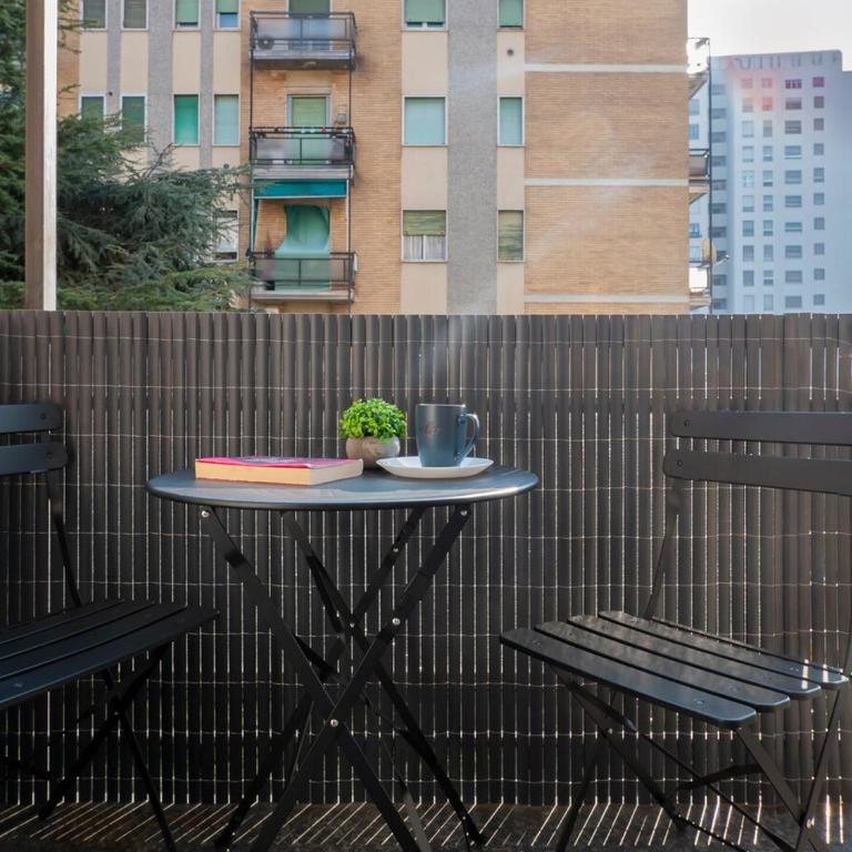 Quiet and bright studio apt with a balcony and AC - Appartamento con 1 Camera da Letto - 21