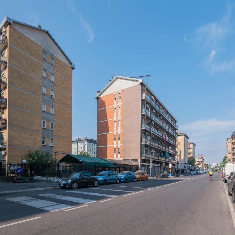 Quiet and bright studio apt with a balcony and AC - Appartamento con 1 Camera da Letto - 24