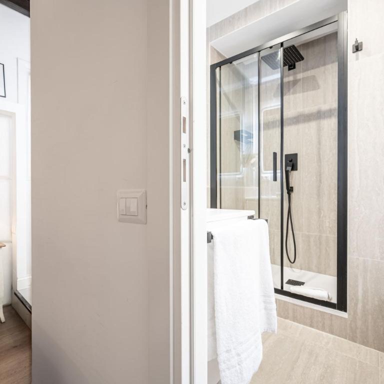 Corso Suite 107 Rooms Wellness & Spa - Deluxe Room - 5