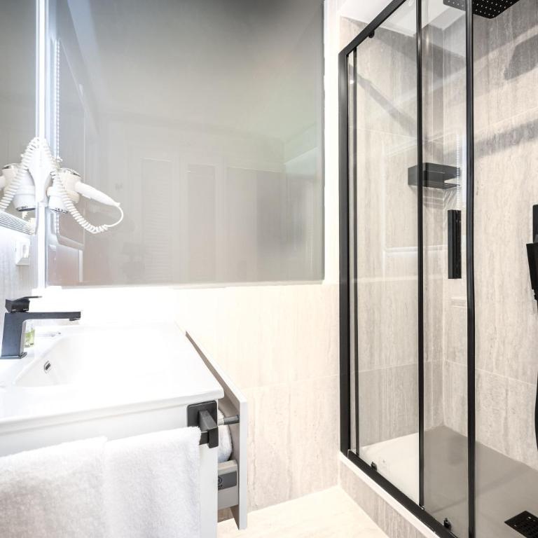 Corso Suite 107 Rooms Wellness & Spa - Deluxe Room - 8