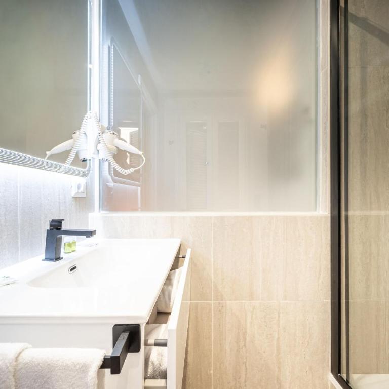 Corso Suite 107 Rooms Wellness & Spa - Deluxe Room - 10