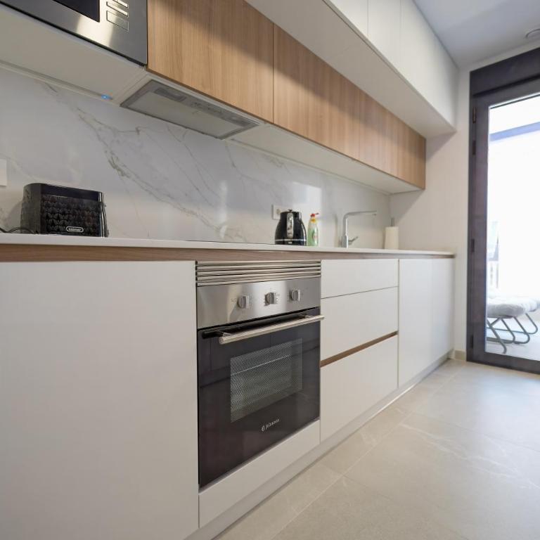 YourSpain es Apartment S2 2 2A Heated Pool - Three-Bedroom Apartment with Balcony - 8