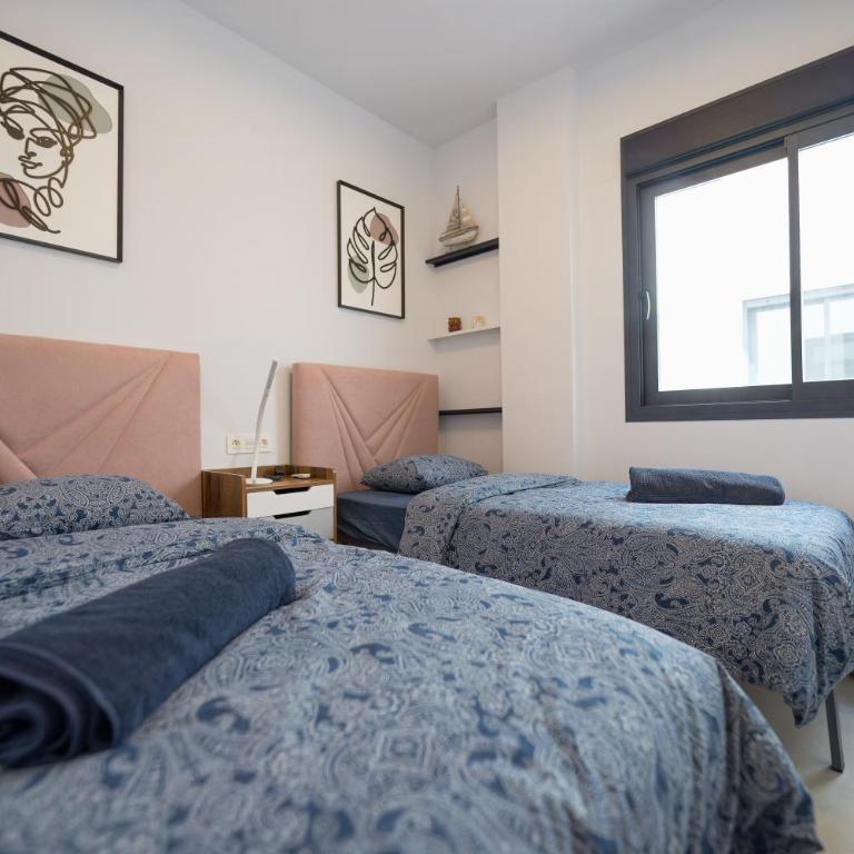 YourSpain es Apartment S2 2 2A Heated Pool - Three-Bedroom Apartment with Balcony - 15