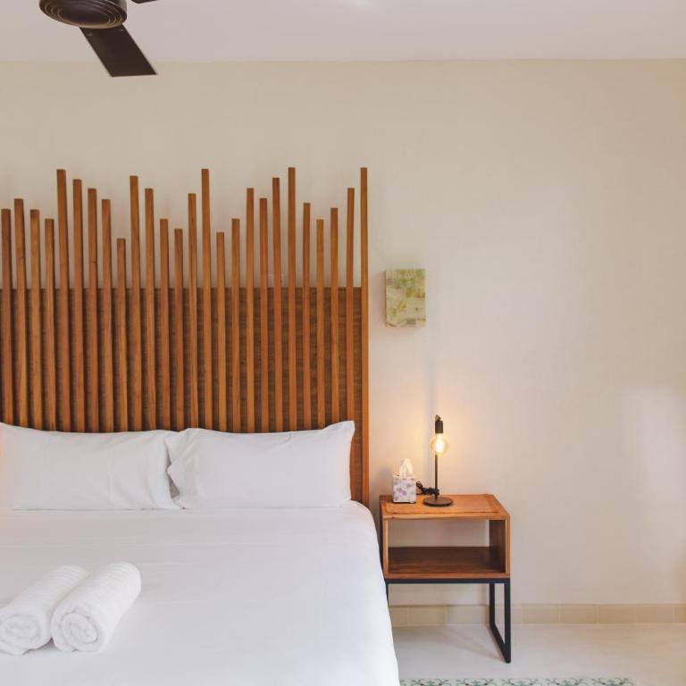 TreeHouse Boutique Hotel, an adults only boutique hotel - Habitación con cama grande - 4