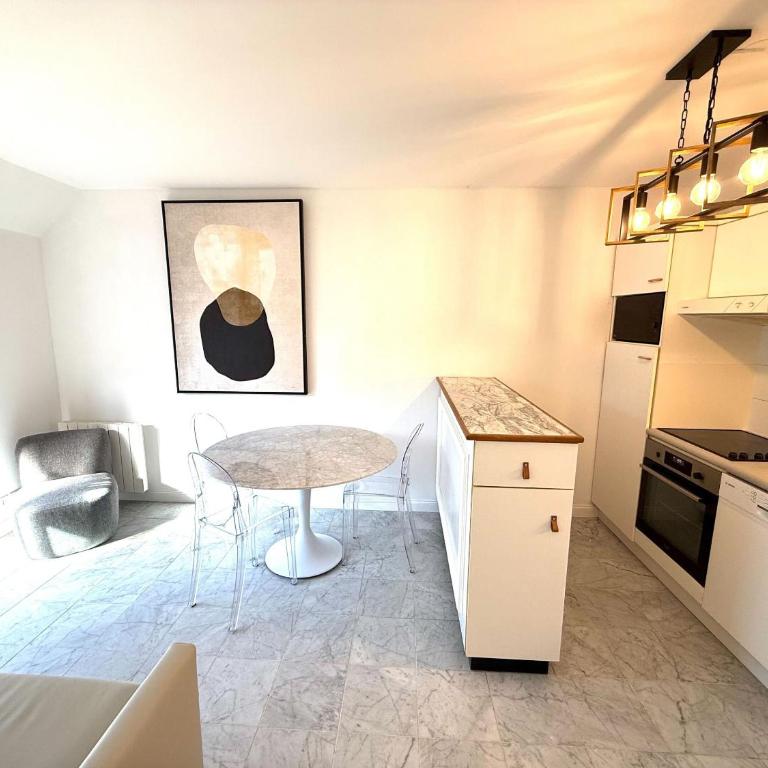 Résidence LE ROYAL PANORAMA - Appartement 1 Chambre - Vue sur Jardin - 9