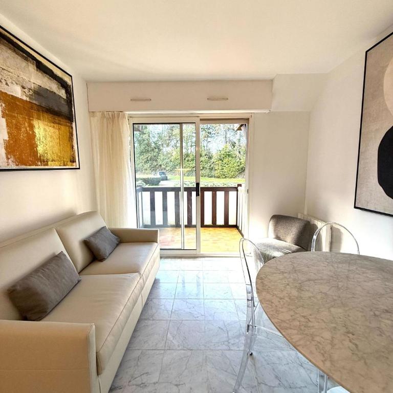Résidence LE ROYAL PANORAMA - Appartement 1 Chambre - Vue sur Jardin - 12