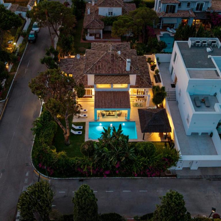 VACATION MARBELLA I Villa Marblanc, Private Pool, 350m to the Beach, BBQ, GYM, Sauna, 24h Security - Villa with Private Pool - 23