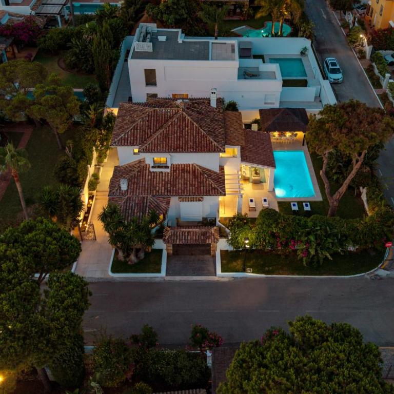 VACATION MARBELLA I Villa Marblanc, Private Pool, 350m to the Beach, BBQ, GYM, Sauna, 24h Security - Villa with Private Pool - 42
