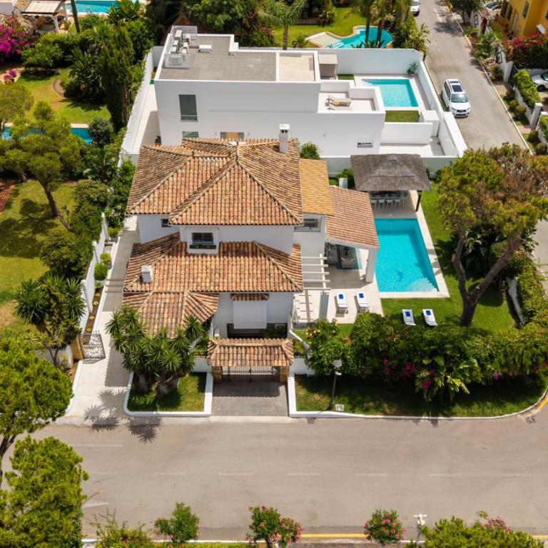 VACATION MARBELLA I Villa Marblanc, Private Pool, 350m to the Beach, BBQ, GYM, Sauna, 24h Security - Villa with Private Pool - 60