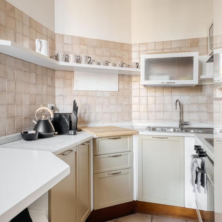 Bright apartment 20 min from Duomo-M4 Dateo - Appartamento con 1 Camera da Letto - 22