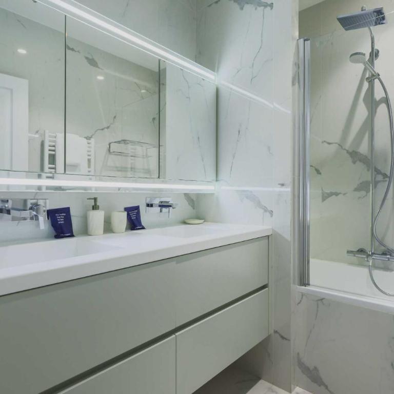 Apt 2BDR 4P - Arc de Triomphe Champs-Élysées - Appartement 2 Chambres - 8