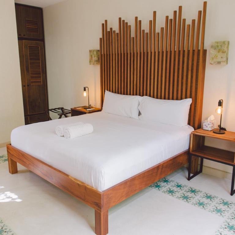 TreeHouse Boutique Hotel, an adults only boutique hotel - Habitación con cama extragrande. - 1