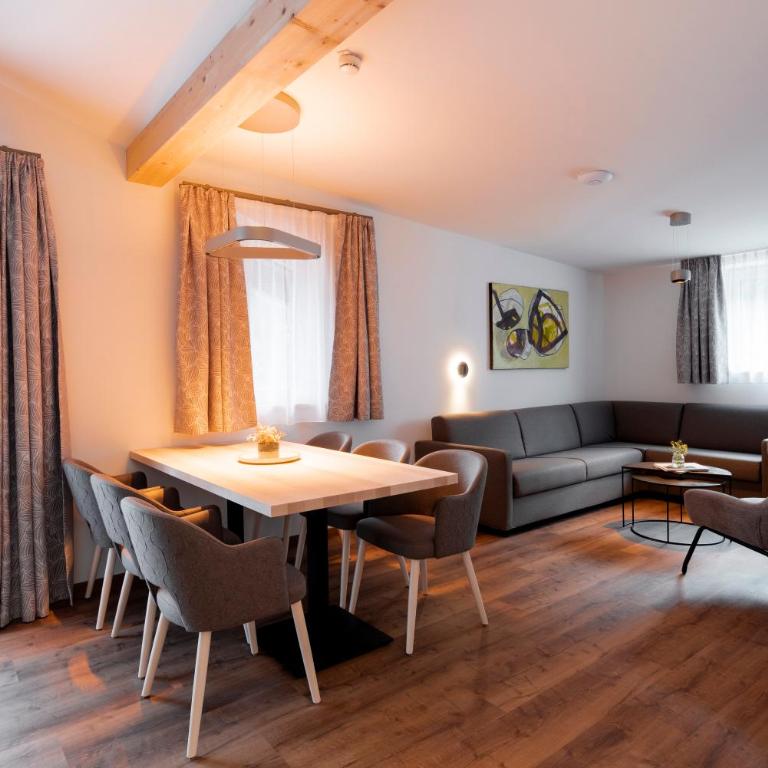 Aparthotel Saladina direkt an der Talstation - Deluxe Apartment mit 2 Schlafzimmern und Gartenblick - 4