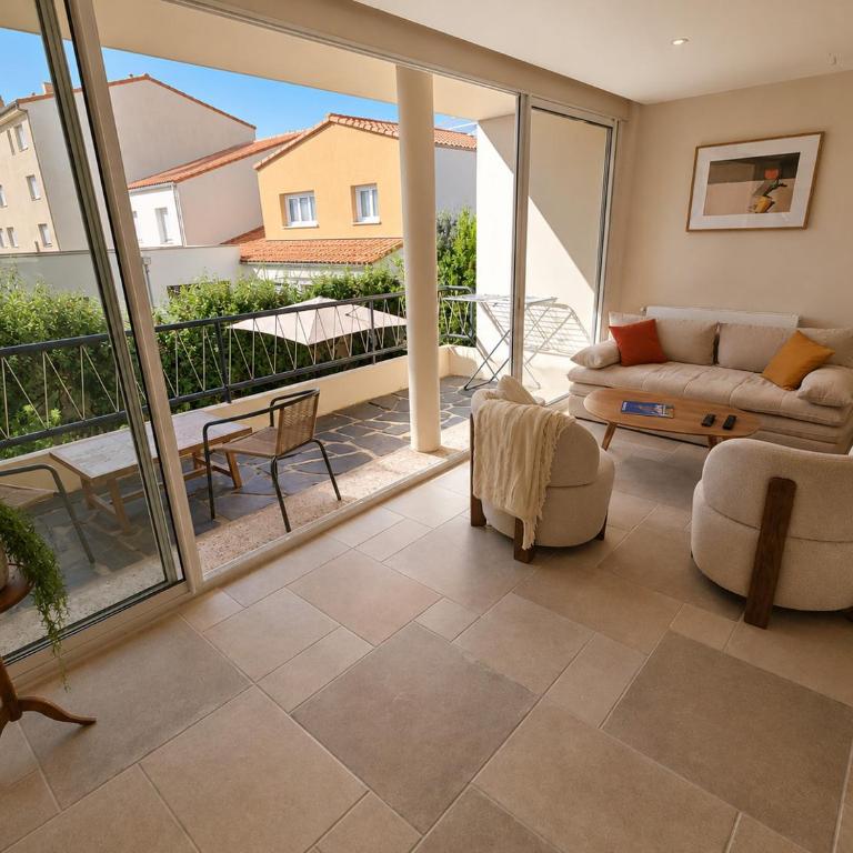 La Palette - Three-Bedroom Home - 6