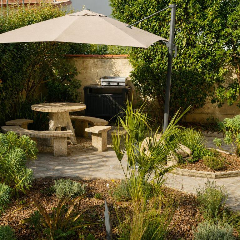 La Palette - Three-Bedroom Home - 14
