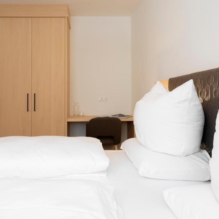 Aparthotel Saladina direkt an der Talstation - Deluxe Apartment mit Balkon und 2 Schlafzimmern - 3