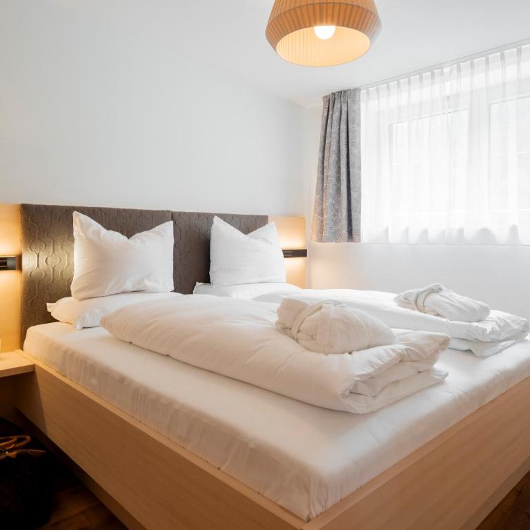 Aparthotel Saladina direkt an der Talstation - Deluxe Apartment mit Balkon und 2 Schlafzimmern - 9