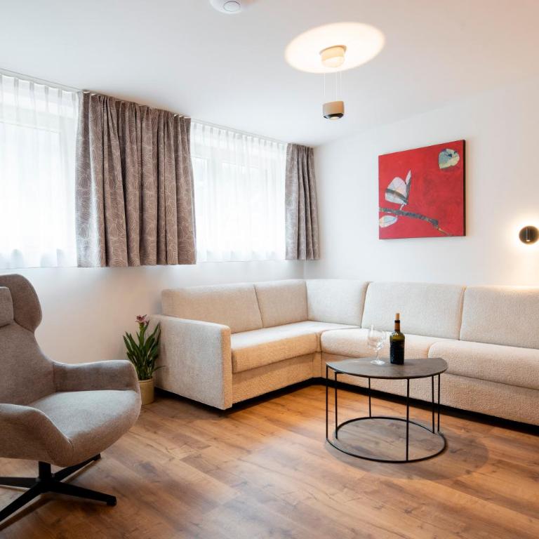 Aparthotel Saladina direkt an der Talstation - Deluxe Apartment mit Balkon und 2 Schlafzimmern - 6