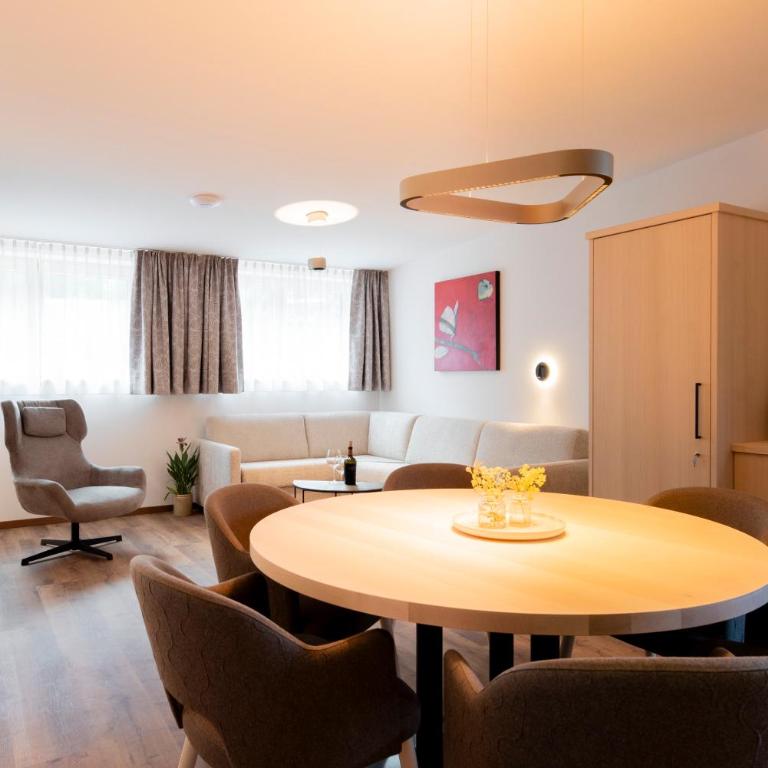 Aparthotel Saladina direkt an der Talstation - Deluxe Apartment mit Balkon und 2 Schlafzimmern - 7