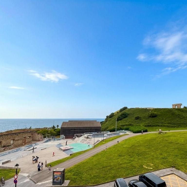 Cool Seafront Apartment in Cimadevilla - Apartamento de 2 dormitorios con vistas al mar - 11