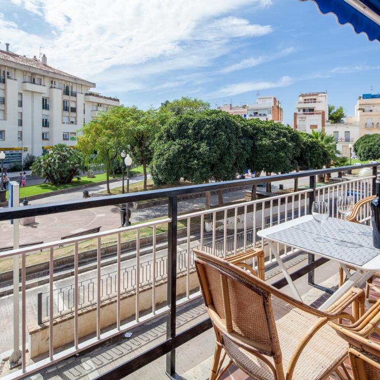 SitgesBlues, 250 m beach , big terrace - Apartment with Terrace - 1